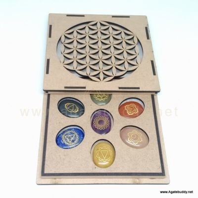 Seven Chakra Engraved Reiki Set with Flower of Life Chakra Box. - Agate ...